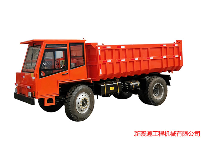25吨矿渣运输车.jpg