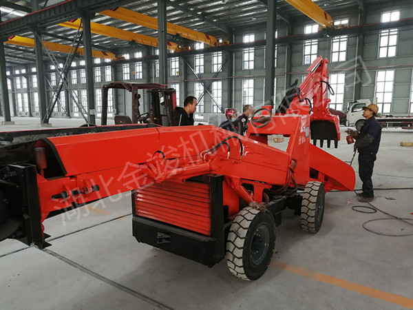 1608083390103712.jpg 轮式皮带扒渣机1_副本.jpg