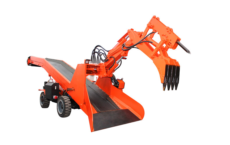 小型轮式皮带扒渣机扒渣出渣工作视频